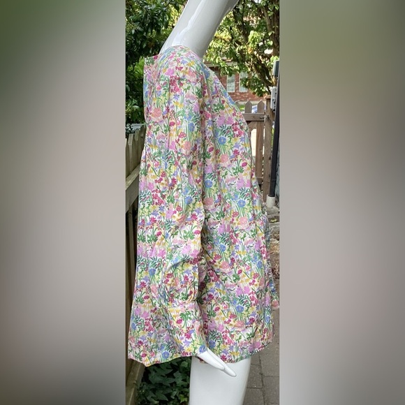 McVerdi Liberty of London cotton floral button down shirt. Size 12 - Picture 9 of 11